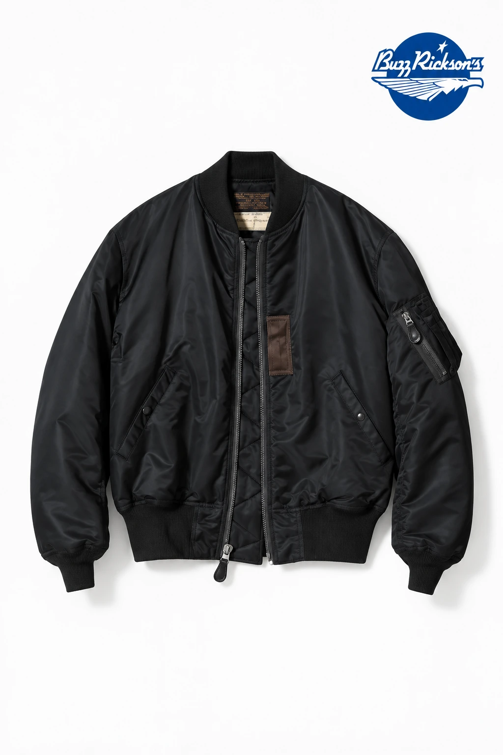 MA-1 黑色经典外套，BR15414，带蓝色品牌标识的改版设计展示